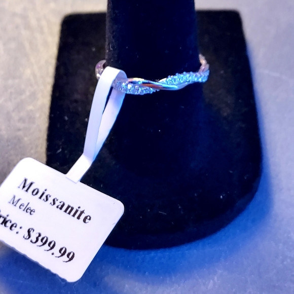 Moissanite Elegant Silver Twisted Women's Ring Sz 7.5 #44 - Picture 2 of 3